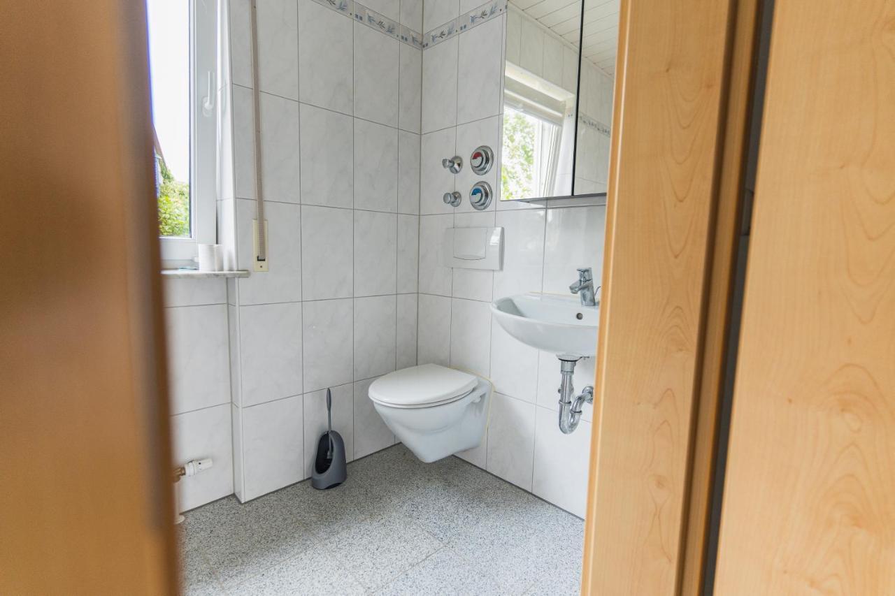 Appartment In Den Weinbergen Bei Mainz - Mit 2X Doppelzimmern, 1X Grosses Wohnzimmer, Bad & Kueche Stadecken-Elsheim Exterior foto